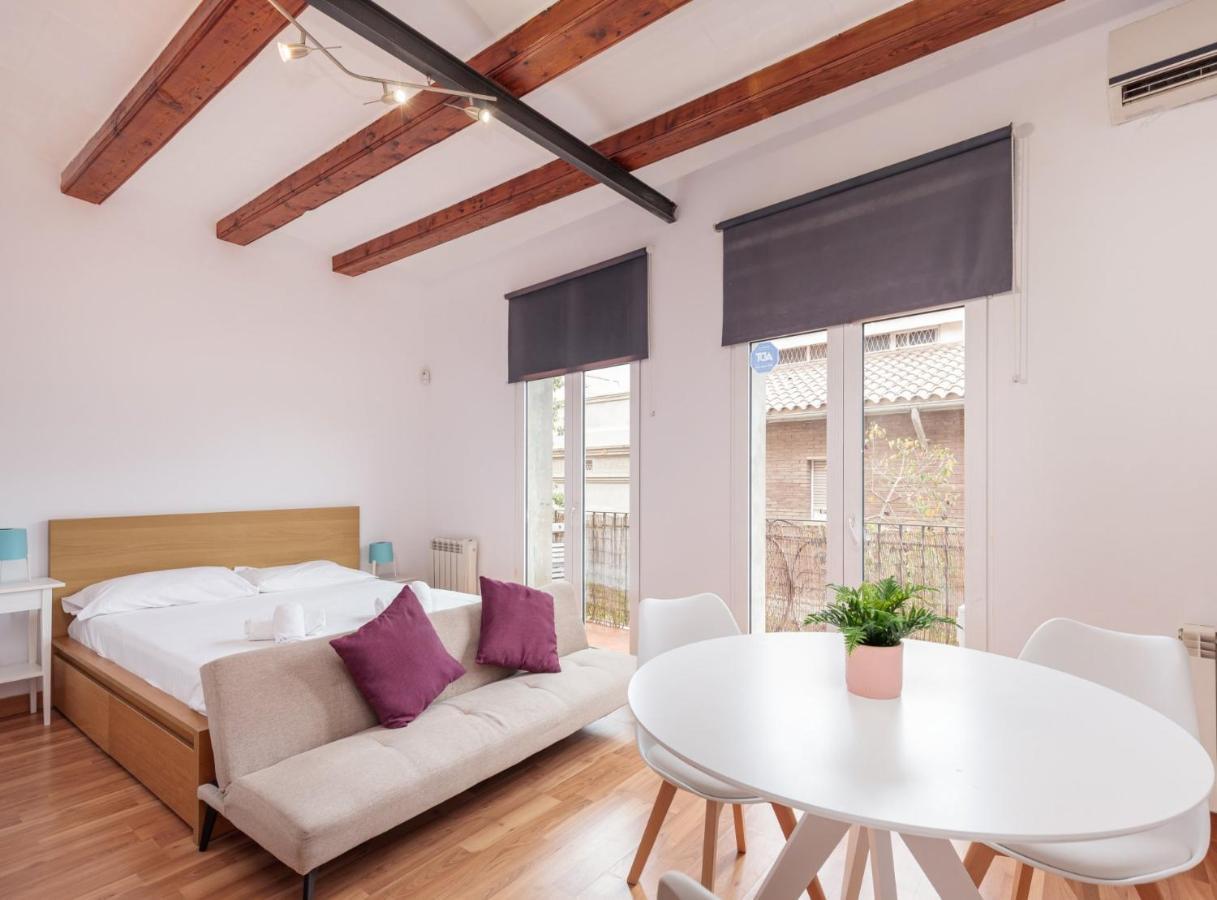 Spacious Doubleroom Apartment At Sants Barcelona Exterior photo